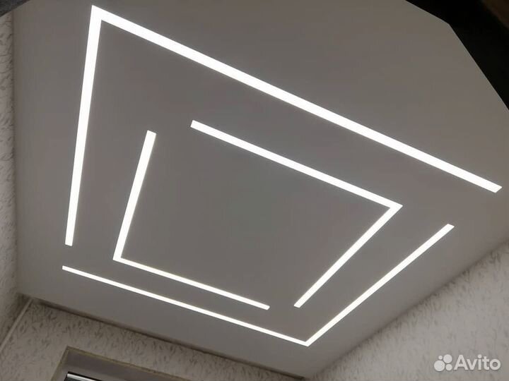 Потолки натяжные /световые линии/ подсветка