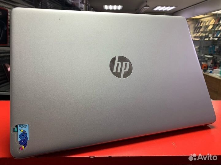 Ноутбук HP i5-1135G SSD 256GB