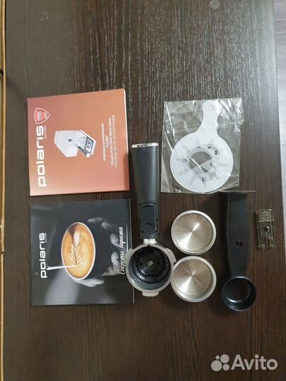 Кофемашина Polaris PCM 1542E