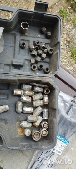 Колесные гайки 12х1.5 ford