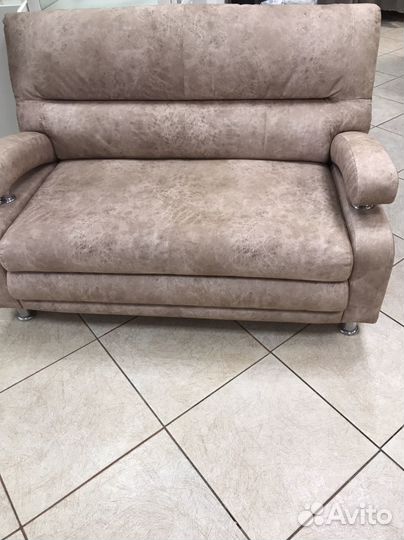 Офисное оборудование (шкафы, диван, горки