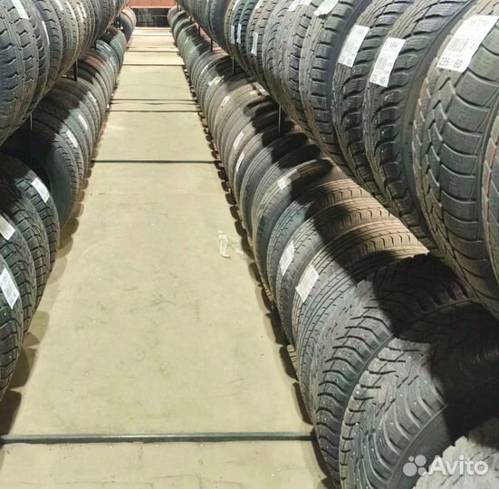 Kumho I'Zen KW27 245/45 R17 M