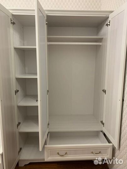 Детский шкаф трехстворчатый