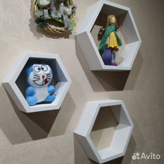 Полка настенная соты