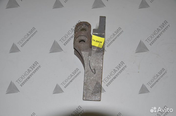 Зуб ковша боковой левый ZL920/ZL926