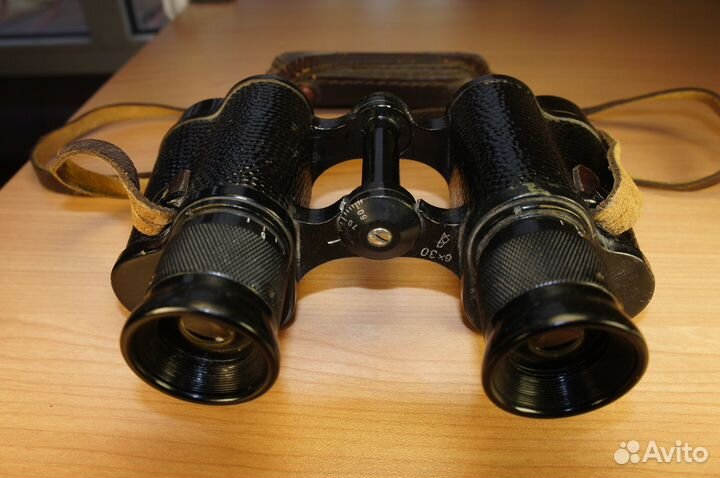 Бинокль полевой С.С.С.Р