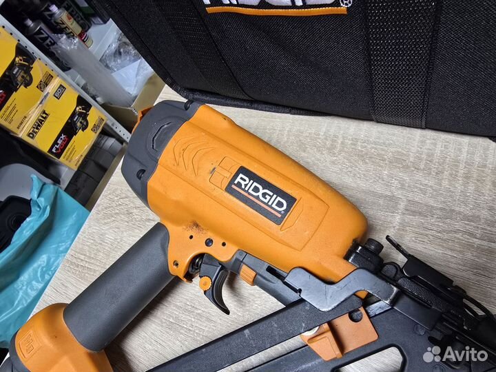 Нейлер 15GA Ridgid R250AFA бу