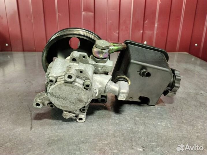 Насос гидроусилителя руля Mercedes Clk C209 M112