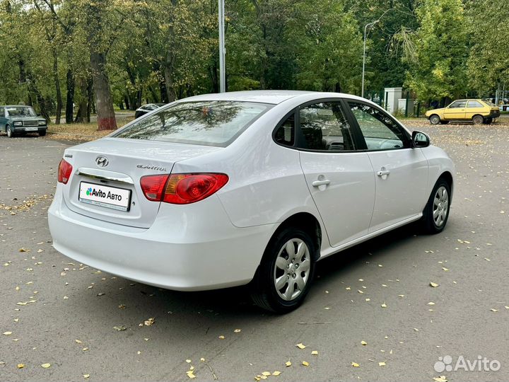 Hyundai Elantra 1.6 МТ, 2010, 241 800 км