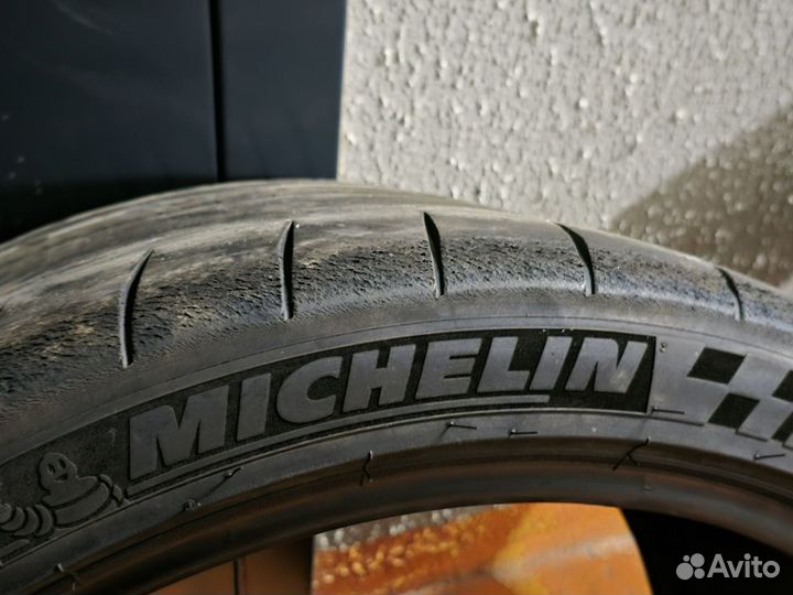 Michelin Pilot Sport Cup 2 245/35 R20 и 315/30 R21