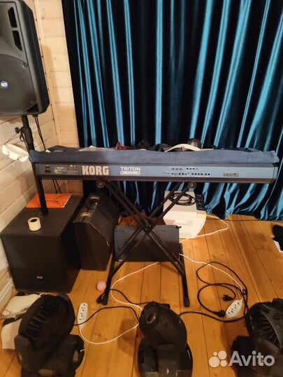 Синтезатор Korg Tritone Extreme