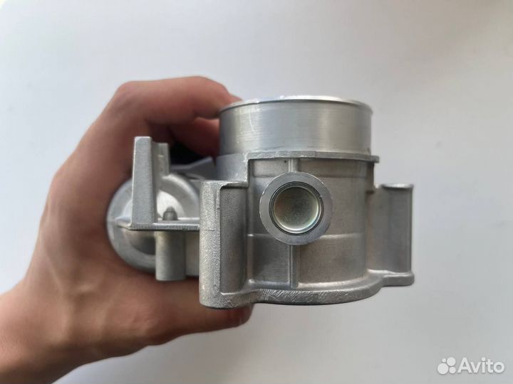 Дроссельная заслонка 11205