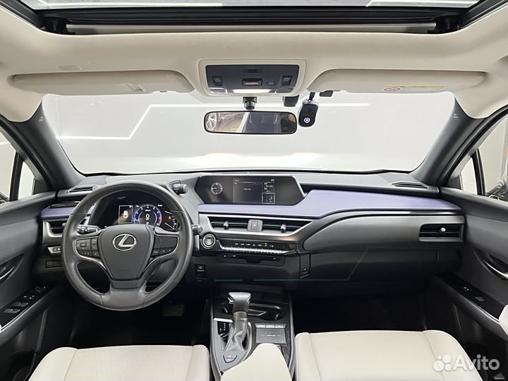 Lexus UX 2.0 CVT, 2021, 32 000 км