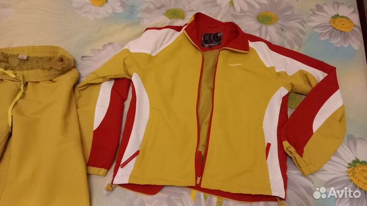 Спортивный костюм новый