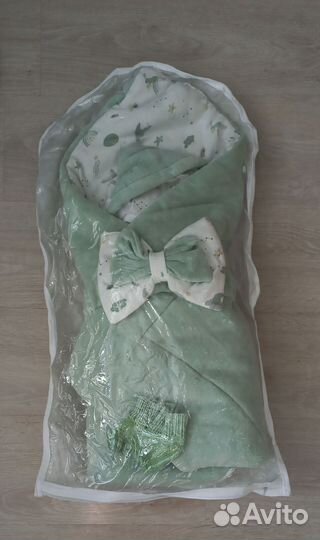 Конверт на выписку весенний