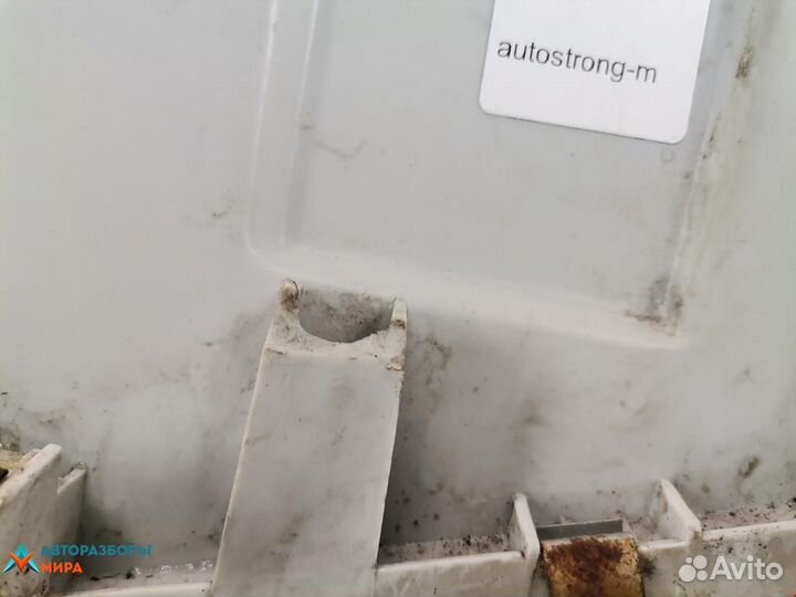 Фара правая Volkswagen Polo 3 2000 6N1941016