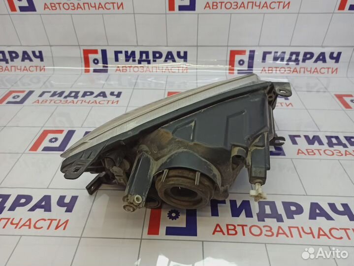 Фара левая LADA Granta 21903711011