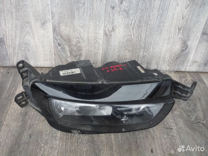 Фара правая №39 Citroen C4 Picasso 2 2015
