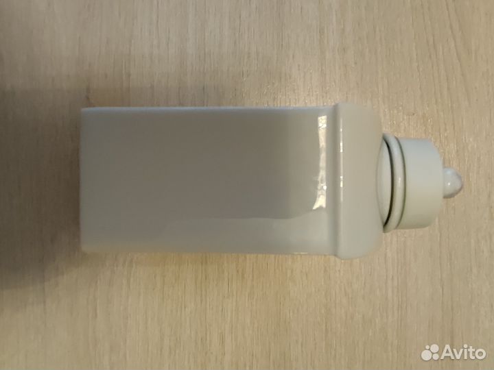 Чайница фарфоровая