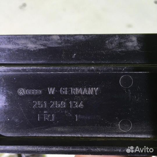 Накладка (кузов внутри) Фольксваген Транспортер