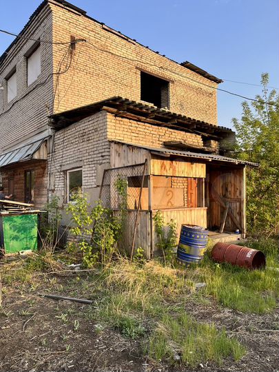 Гараж, > 30 м²