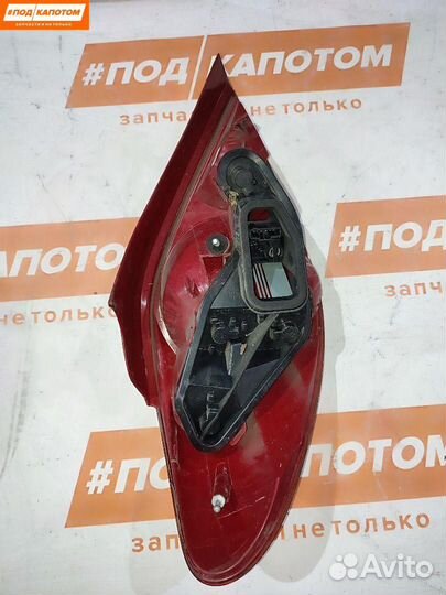 Фонарь задний правый Peugeot 207 2007