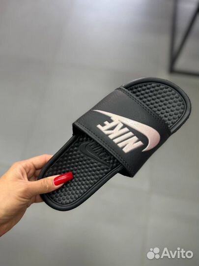 Шлепанцы женские nike