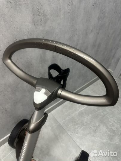 Коляска stokke