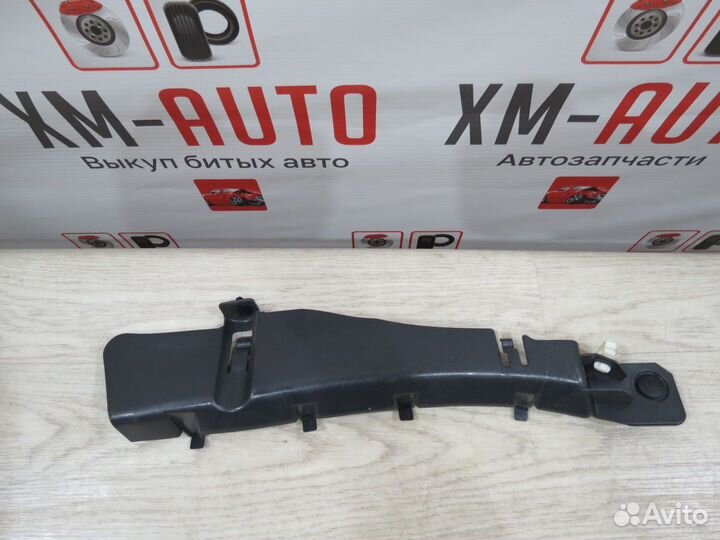 Обшивка багажника правая Renault Sandero 2