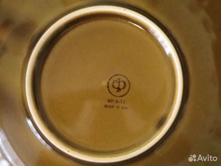 2 кофейные чашки с блюдцами