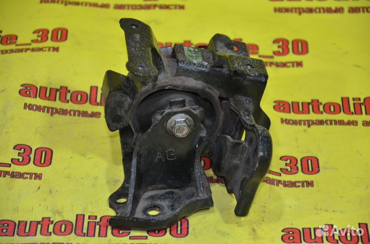 Опора МКПП Toyota Auris E150