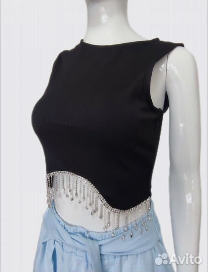 Укороченный топ со стразами