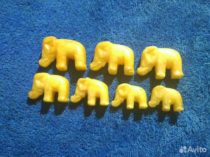 7 слоников из розового мрамора