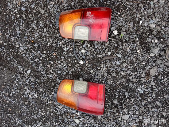 Задние фары toyota Corolla