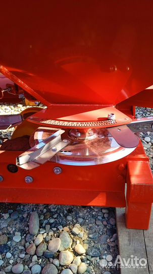 Разбрасыватель удобрений АгроГруппДПол РУМ-1000, 2023