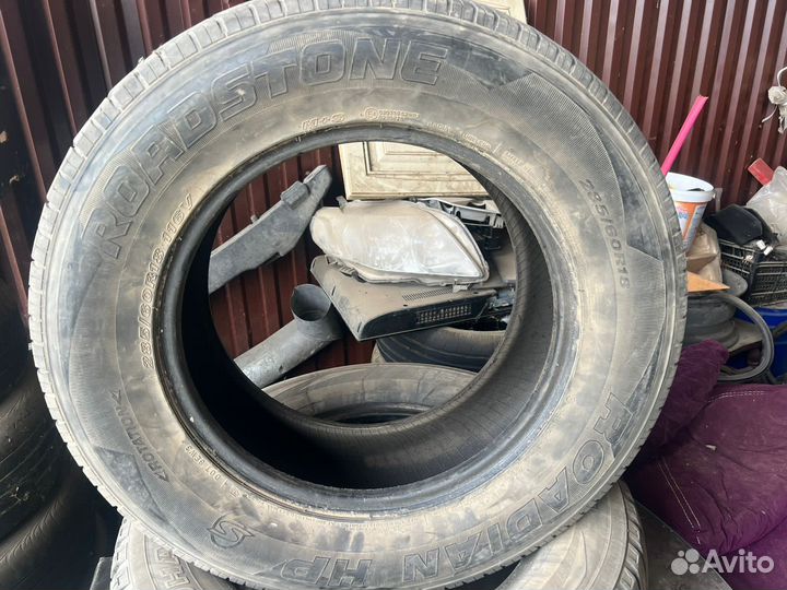 Roadstone 285/60 R18
