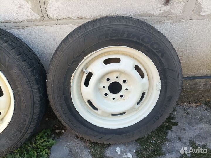 R13 Hankook RoadHandler 175/70, PCD 10x120 DIA 21