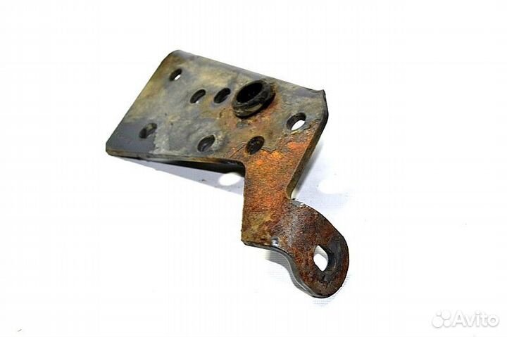 Кронштейн траверсы рамы scania R-series (01.04)