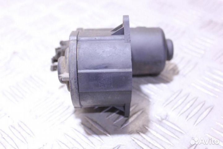 Моторчик стояночного тормоза Audi A6 c6 C6