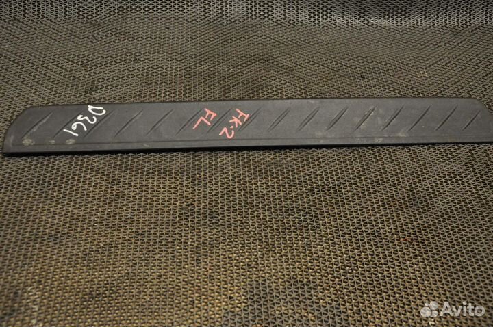 Накладка на порог передняя левая honda civic FK2