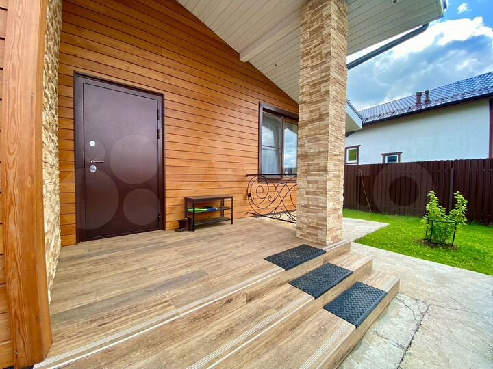 Дом 108 м² на участке 6 сот.