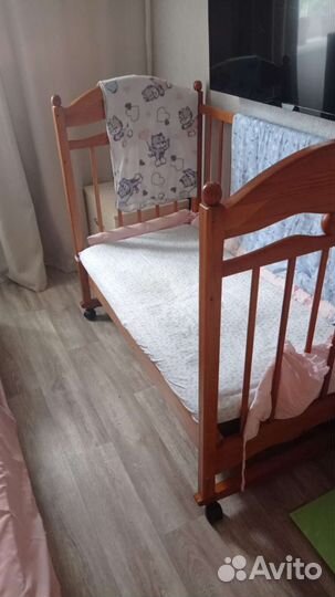 Детская кроватка