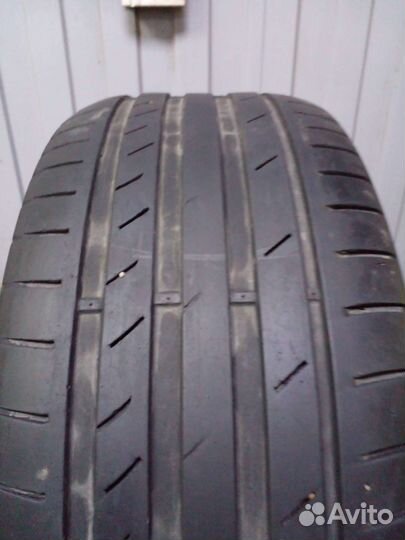 Kumho Ecsta PS71 245/45 R18 100Y