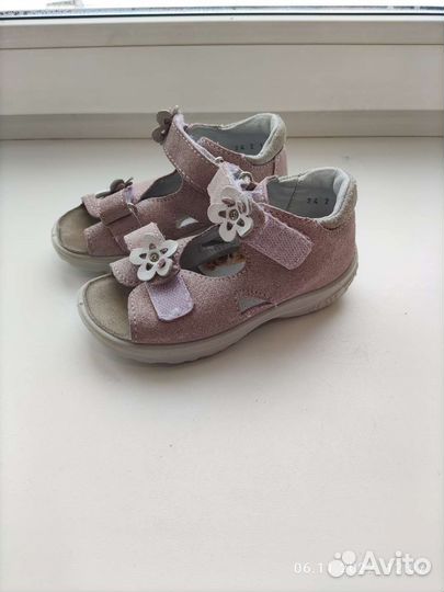 Сандали для девочки 24 размер