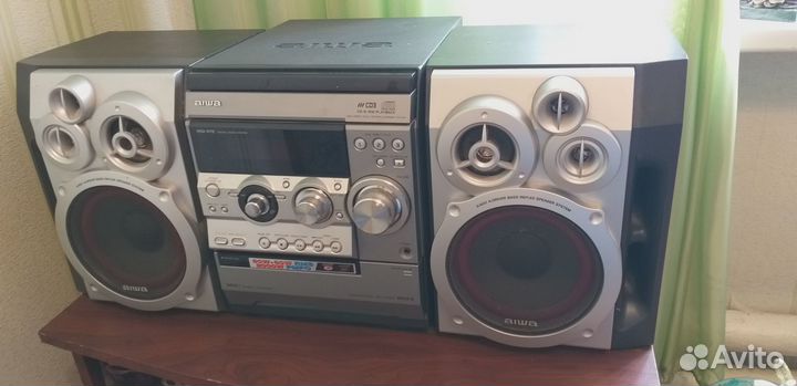 Музыкальный центр