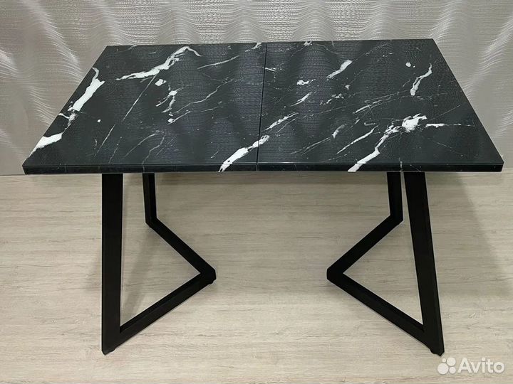 Кухонный стол раздвижной 3D 