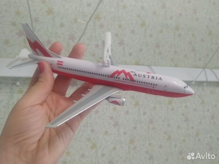 Самолёт на батарейках