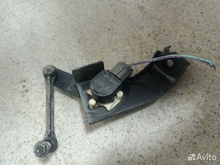 Датчик положения кузова Хонда црв 4