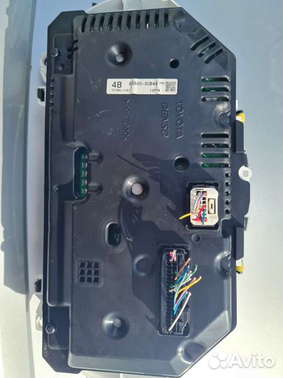 Спидометр (с тахометром) Toyota Vitz 130 кузов