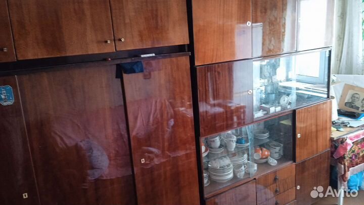 Сервант. Шифоньер